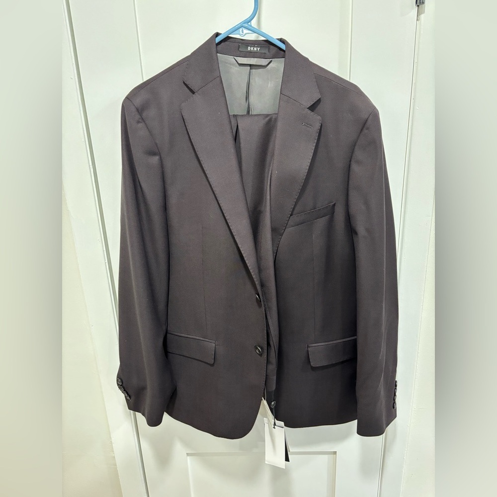 DKNY Men’s Super 120 Suit